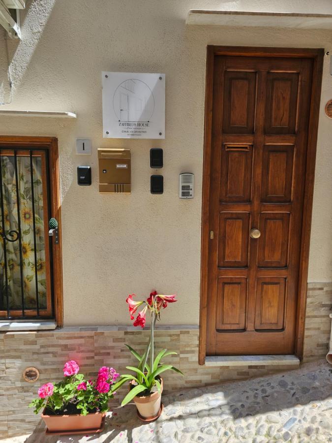 Zaffiro'S House Hotel Cefalù Kültér fotó